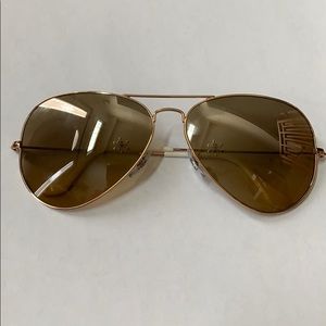 Ray-Ban Aviator Large Gold Frame Sunglasses